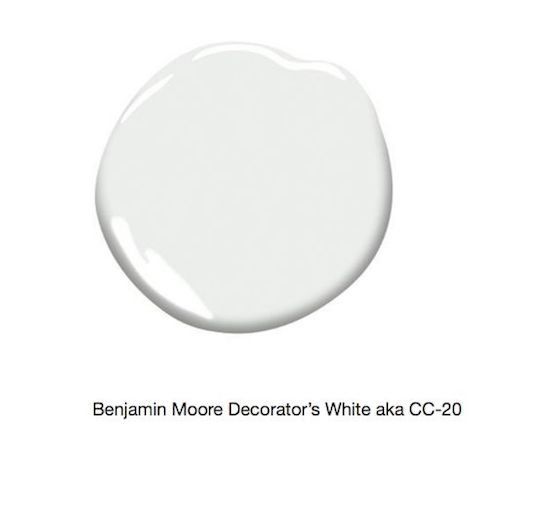 Benjamin Moore's Decorators White paint sample