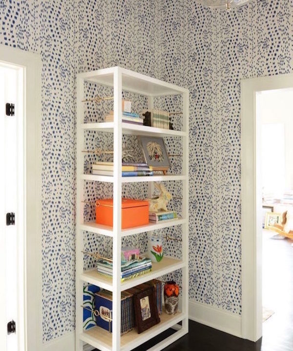 Les Touches wallpaper in alcove with bookcase