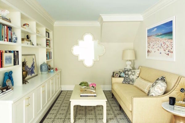 sitting room with blue painted ceiling