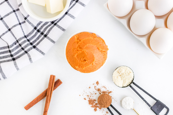 pureed pumpkin for keto pumpkin mug cake recipe