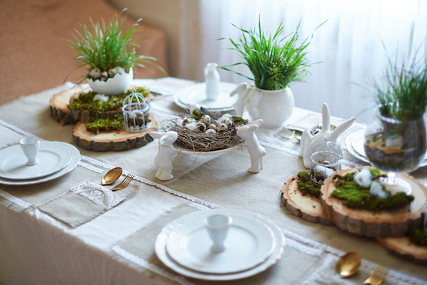 Easter brunch table setting.